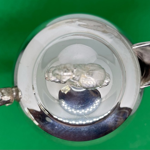 Sugar Bowl, Creamer Bowl, & Sugar Cube bowl Eton Silverplated - Picture 9 of 10